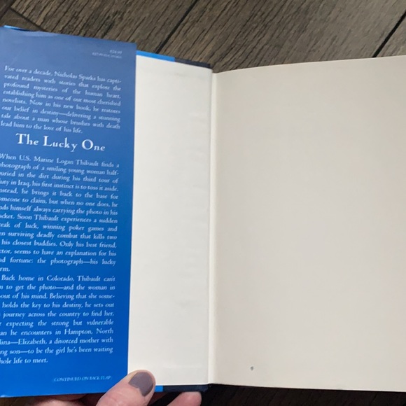 3 Nicholas Sparks Classic Books. The Last Song, The Choice, The Lucky One - Picture 6 of 8